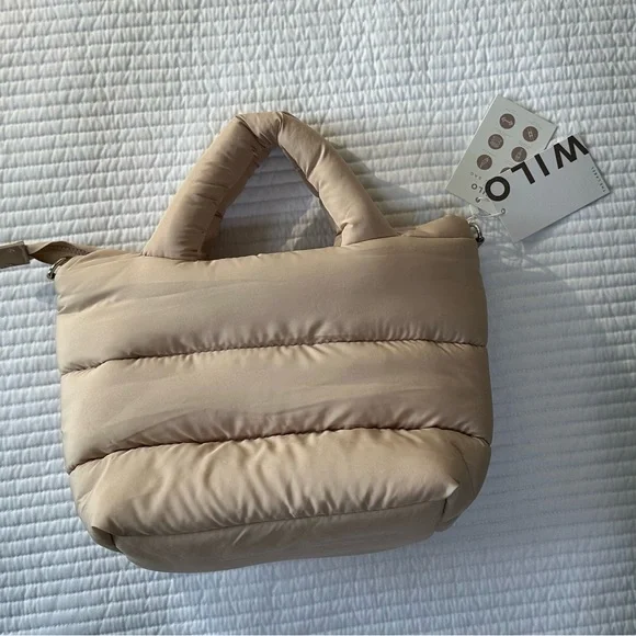 Wilo The Label Mini Puffer Active Tote Bag with Straps - Picture 4 of 13